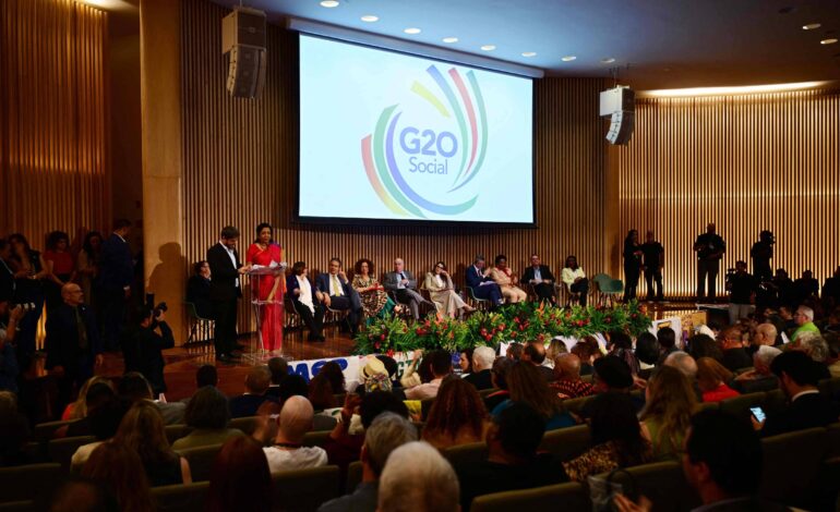 g20-social-pede-taxacao-de-super-ricos-e-aponta-risco-de-ascensao-da-extrema-direita