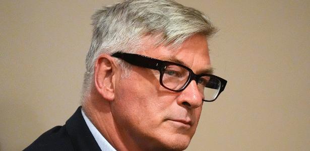 mae-de-diretora-morta-em-rust-diz-que-baldwin-nao-se-desculpou-por-tragedia