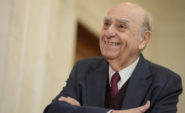 centro-deve-formar-coalizao-como-a-frente-ampla-no-uruguai,-diz-sanguinetti