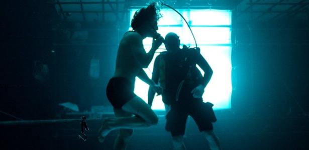 tom-cruise-mostra-preparo-para-‘missao-impossivel-–-o-acerto-final’