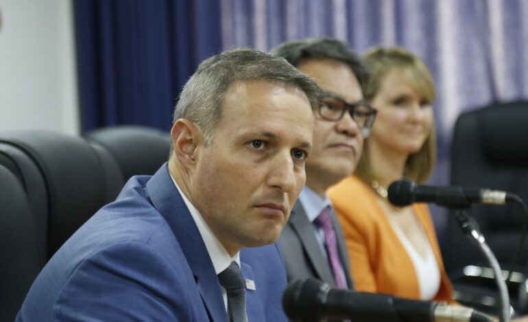 Deputados de São Paulo pedem impeachment de secretário de segurança