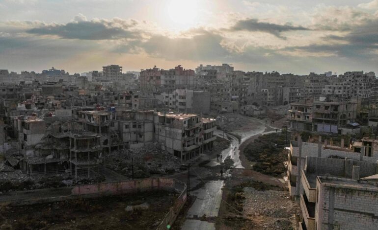 siria-impoe-toque-de-recolher-em-homs-apos-protestos-de-alauitas