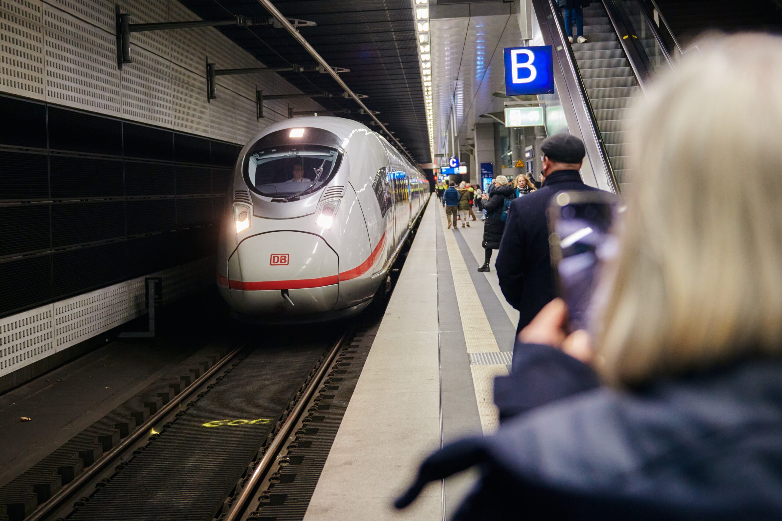 Rota de Paris a Berlim tem novo trem que chega a 320 km/h e faz viagem direta entre as capitais; veja detalhes