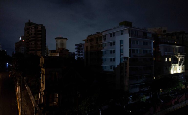 porto-rico-fica-sem-energia-eletrica-na-vespera-do-ano-novo