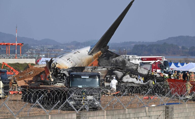policia-da-coreia-do-sul-revista-aeroporto-e-escritorios-da-jeju-air-apos-acidente-aereo