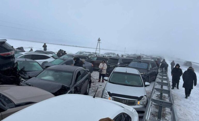engavetamento-de-95-carros-deixa-feridos-no-cazaquistao;-veja-video