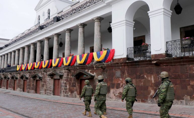 vice-do-equador-diz-que-assumira-comando-do-pais-em-meio-a-disputa-com-presidente