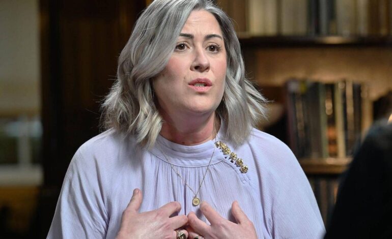 ‘meu-pai-devia-morrer-na-prisao’,-diz-filha-de-dominique-e-gisele-pelicot-em-entrevista-a-bbc