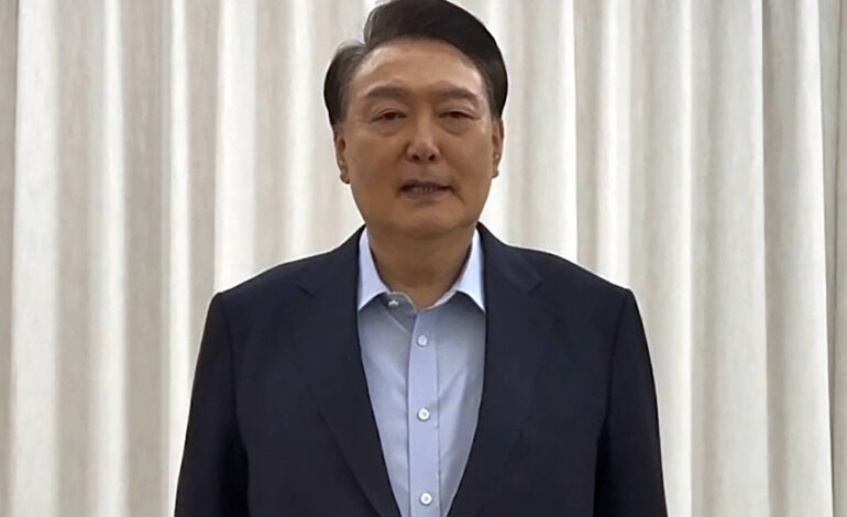 presidente-afastado-da-coreia-do-sul-defende-lei-marcial-em-carta-publicada-apos-sua-prisao