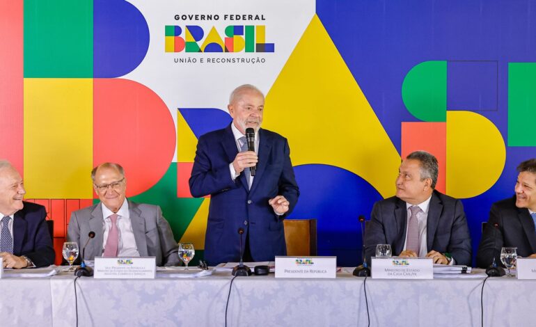 prioridade-do-governo-em-2025-e-baratear-os-alimentos,-diz-lula