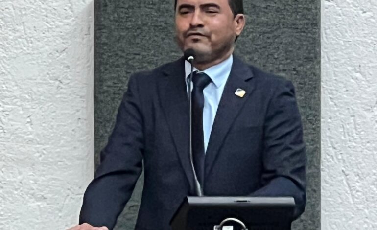 nova-mesa-diretora-da-assembleia-legislativa-do-tocantins-toma-posse-para-o-bienio-2025/2026