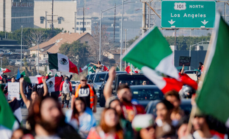 milhares-em-los-angeles-protestam-contra-medidas-anti-imigracao-de-trump