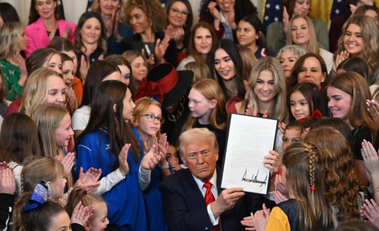 trump-mostra-ser-o-identitarismo-esculpido-e-encarnado