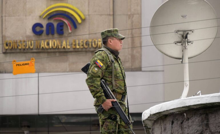 equador-tem-3a-eleicao-para-presidente-em-4-anos-imerso-em-violencia-e-apagoes