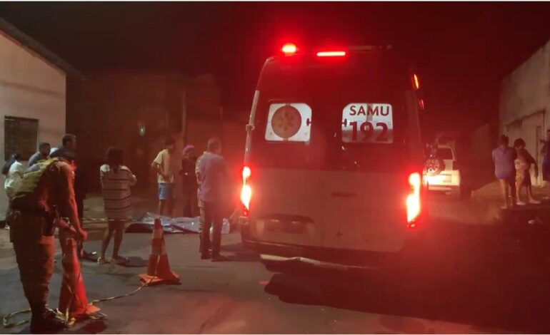 briga-de-bar-termina-com-homem-morto-a-facadas-no-meio-de-rua