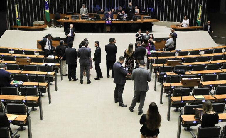 bancada-da-biblia-consolida-forca,-mas-vive-novos-desafios