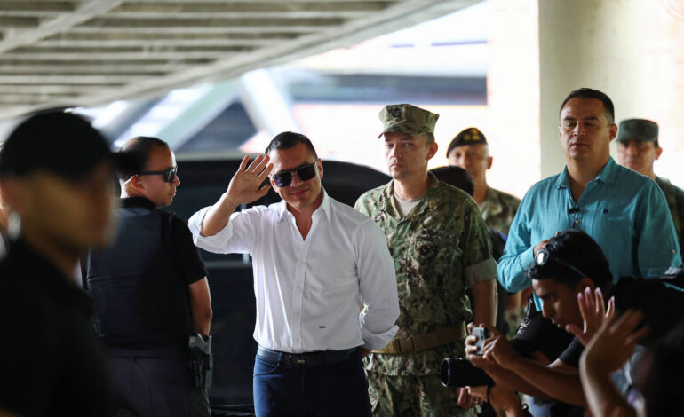 votacao-ocorre-sem-violencia-no-equador,-mas-com-noboa-acusado-de-violar-lei-eleitoral