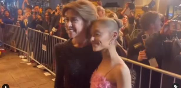 fernanda-torres-se-diverte-com-fantasias-inspiradas-nela:-‘o-auge-da-fama’