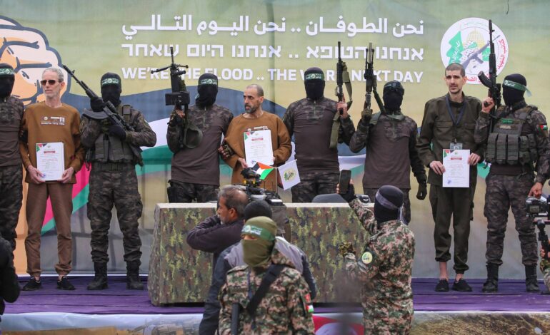 tomada-de-refens-pelo-hamas-e-crime-de-guerra,-agravado-por-denuncias-de-tortura