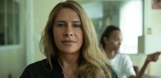 karla-sofia-gascon-e-excluida-de-convidados-de-oscar-britanico,-diz-revista