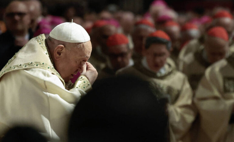 internado-pelo-4o-dia,-papa-francisco-tem-situacao-clinica-complexa,-e-hospital-muda-tratamento