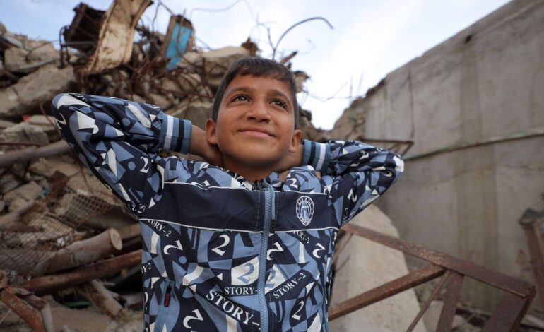 o-que-descobrimos-ao-acompanhar-a-vida-de-tres-criancas-sobrevivendo-a-guerra-em-gaza