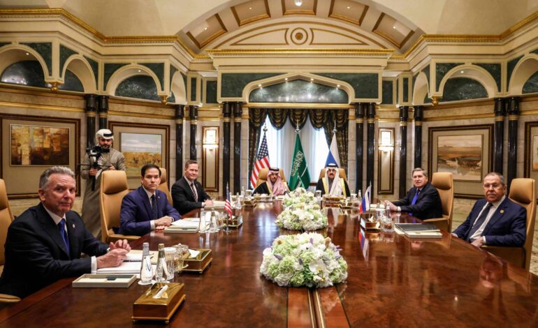 eua-e-russia-abrem-negociacao-com-ucrania-sob-mega-ataque