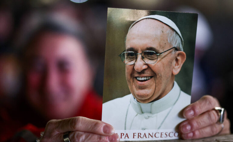 papa-francisco-continua-melhorando-e-deixa-de-usar-mascara-de-oxigenio