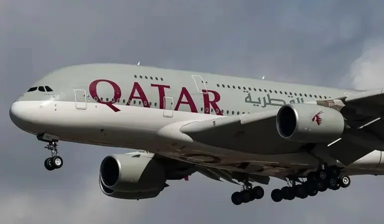 ‘tive-que-viajar-de-aviao-ao-lado-do-corpo-de-uma-mulher-que-morreu-no-voo’