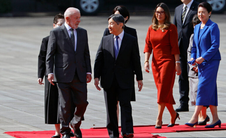 ‘por-favor’,-diz,-em-portugues,-imperador-do-japao-ao-receber-lula-em-palacio;-veja-video