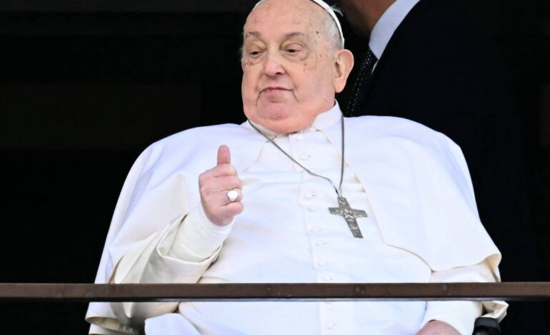 papa-francisco-fara-bencao-de-pascoa-mesmo-apos-internacao,-diz-vaticano
