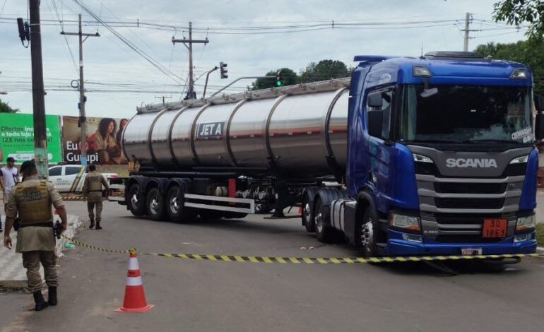 ciclista-morre-apos-ser-atingida-por-caminhao-em-avenida