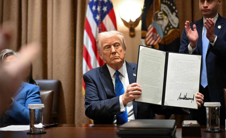 trump-assina-decreto-contra-‘ideologia-antiamericana’-no-maior-complexo-de-museus-dos-eua