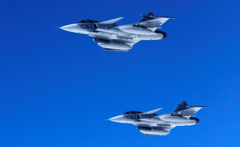 europa-precisa-garantir-gasto-militar-na-paz,-diz-fabricante-do-gripen