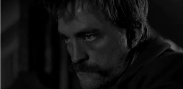 filme-de-terror-fez-robert-pattinson-dormir-com-facas:-‘no-meu-pescoco’