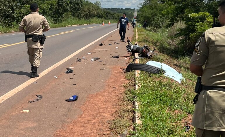 motociclista-morre-apos-bater-em-carro-na-br-153