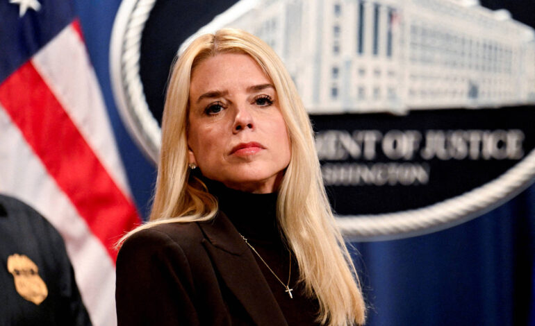 sera-muito-dificil-trump-obter-3o-mandato,-diz-secretaria-de-justica-dos-eua