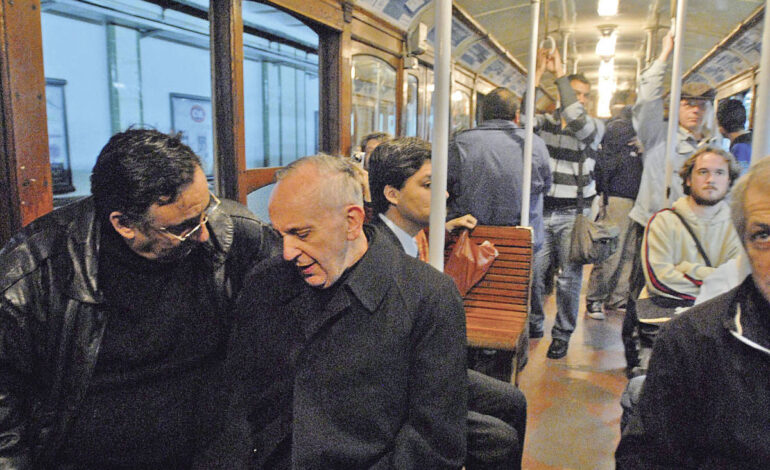rotina-de-francisco-em-buenos-aires-incluia-viagem-de-metro-e-mate-nas-vilas