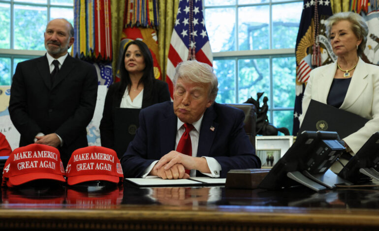 trump-assina-decreto-que-pode-impedir-acesso-de-universidades-dos-eua-a-emprestimos-federais