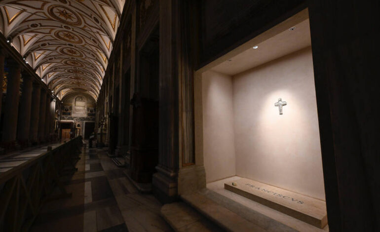 as-primeiras-imagens-do-tumulo-do-papa-francisco