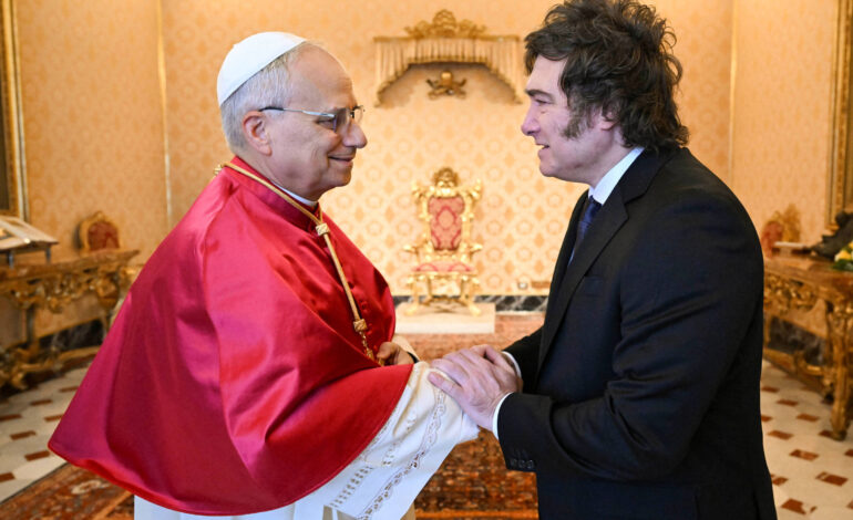 ausente-em-1a-missa,-milei-visita-leao-14,-e-governo-diz-que-papa-viajara-a-argentina