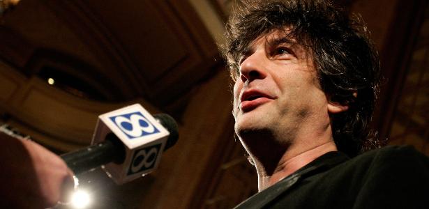 adaptacao-de-obra-de-neil-gaiman,-acusado-de-abuso,-pode-nao-ir-ao-ar
