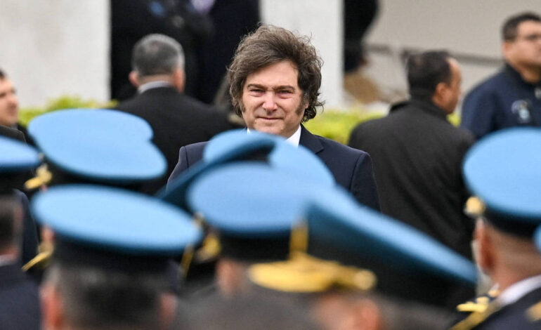 governo-milei-amplia-acesso-de-civis-a-armas-que-antes-eram-restritas-a-militares