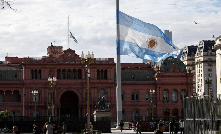 enfermeira-e-condenada-a-prisao-perpetua-por-matar-cinco-bebes-na-argentina