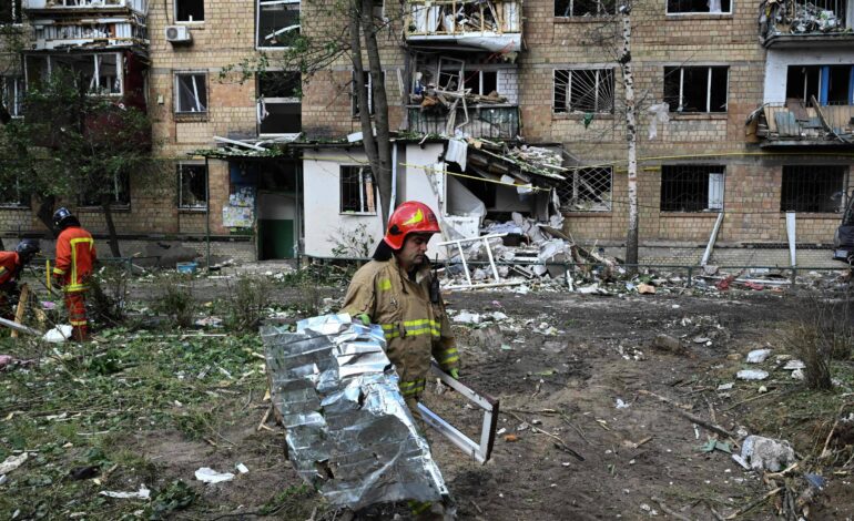 ataques-da-russia-nos-arredores-de-kiev-matam-8-um-dia-antes-de-cupula-da-otan,-diz-ucrania