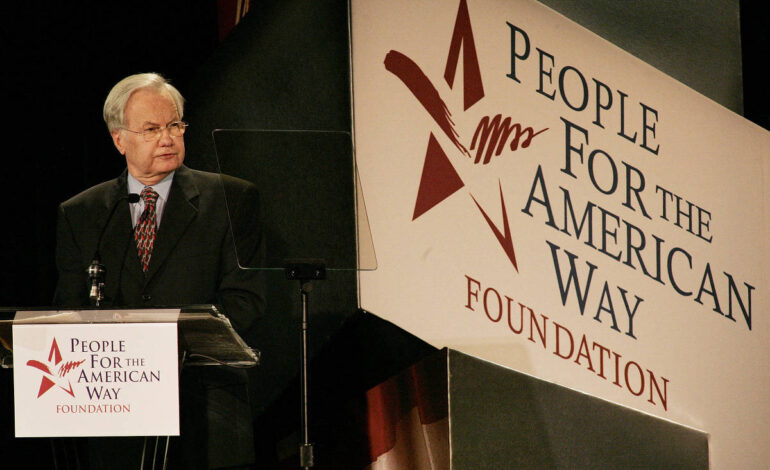 morre-bill-moyers,-celebrado-jornalista-nos-eua,-aos-91-anos