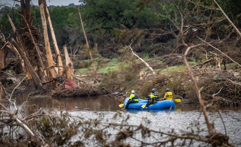 ‘eu-te-amo’,-escrevem-filhas-aos-pais-antes-de-serem-engolidas-por-enchente-repentina-no-texas