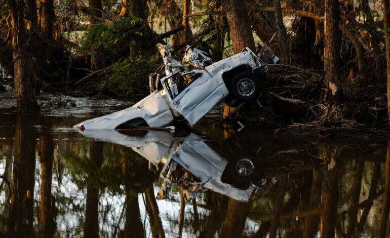 expectativa-por-sobreviventes-em-inundacoes-no-texas-diminui-enquanto-mortes-aumentam