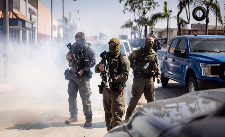 governo-trump-prende-centenas-de-trabalhadores-migrantes-em-fazenda-de-maconha-na-california