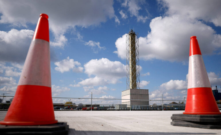 aeroporto-de-londres-suspende-operacoes-apos-acidente-de-pequeno-aviao